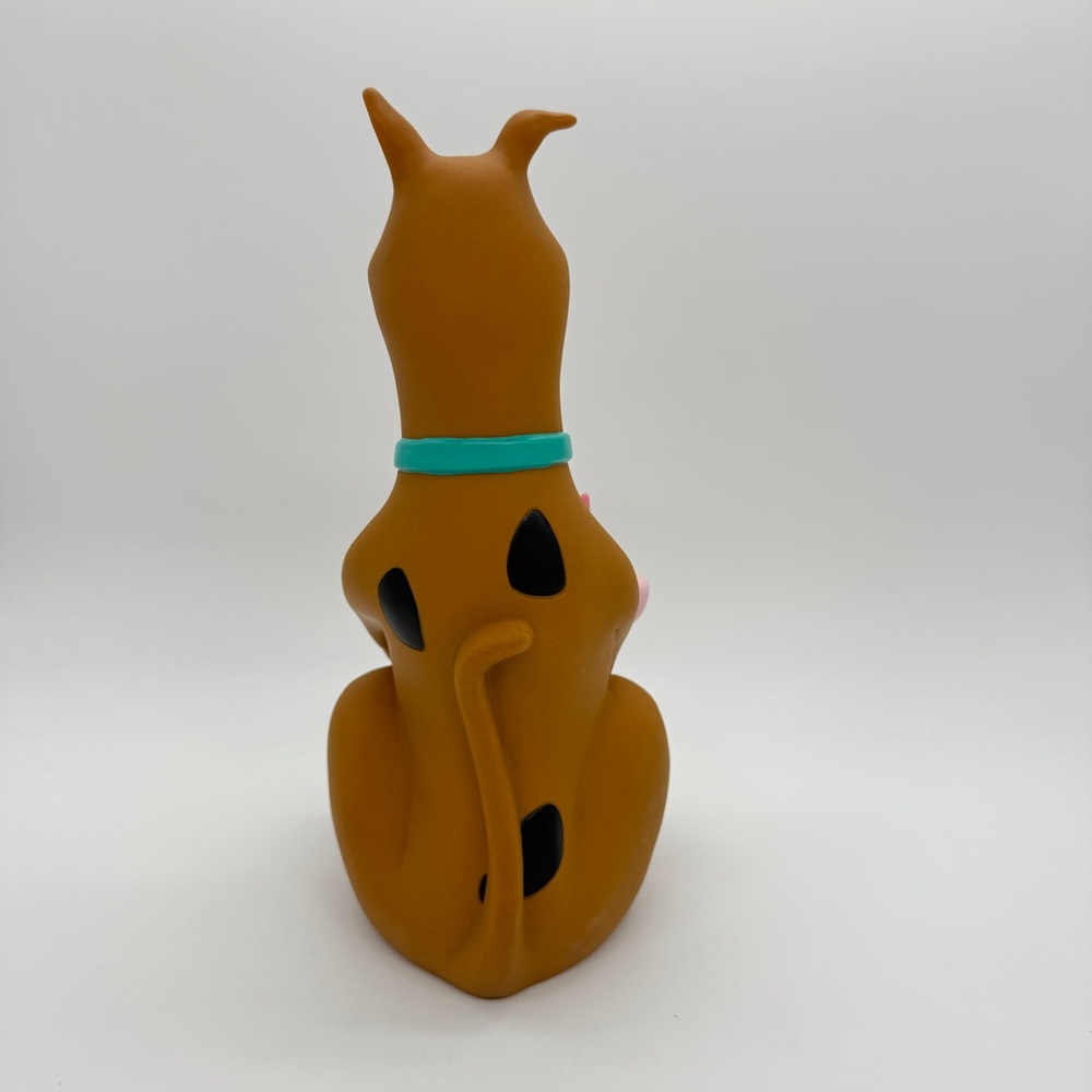 Vintage 1998 Hanna - Barbera Scooby-Doo Dog Figurine with Pink Piggy Bank - Picture 4 of 8